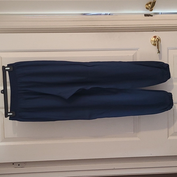 Hollister gathered waist and leg pants - Picture 4 of 4